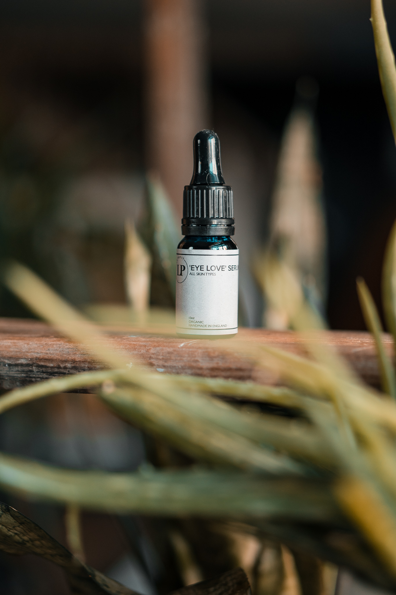 'Eye Love' Night serum